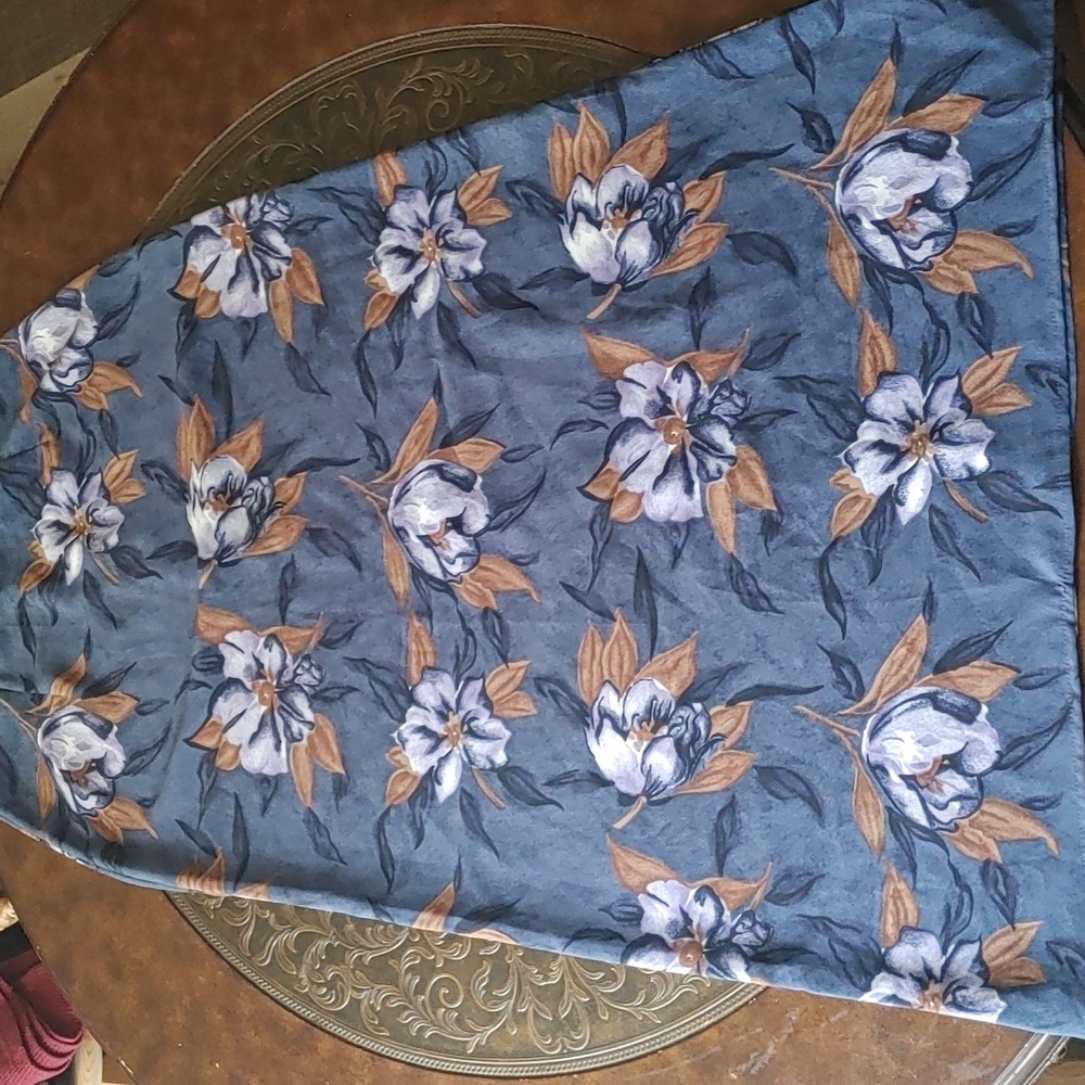 3/$50 Vintage SMW Maxi Skirt